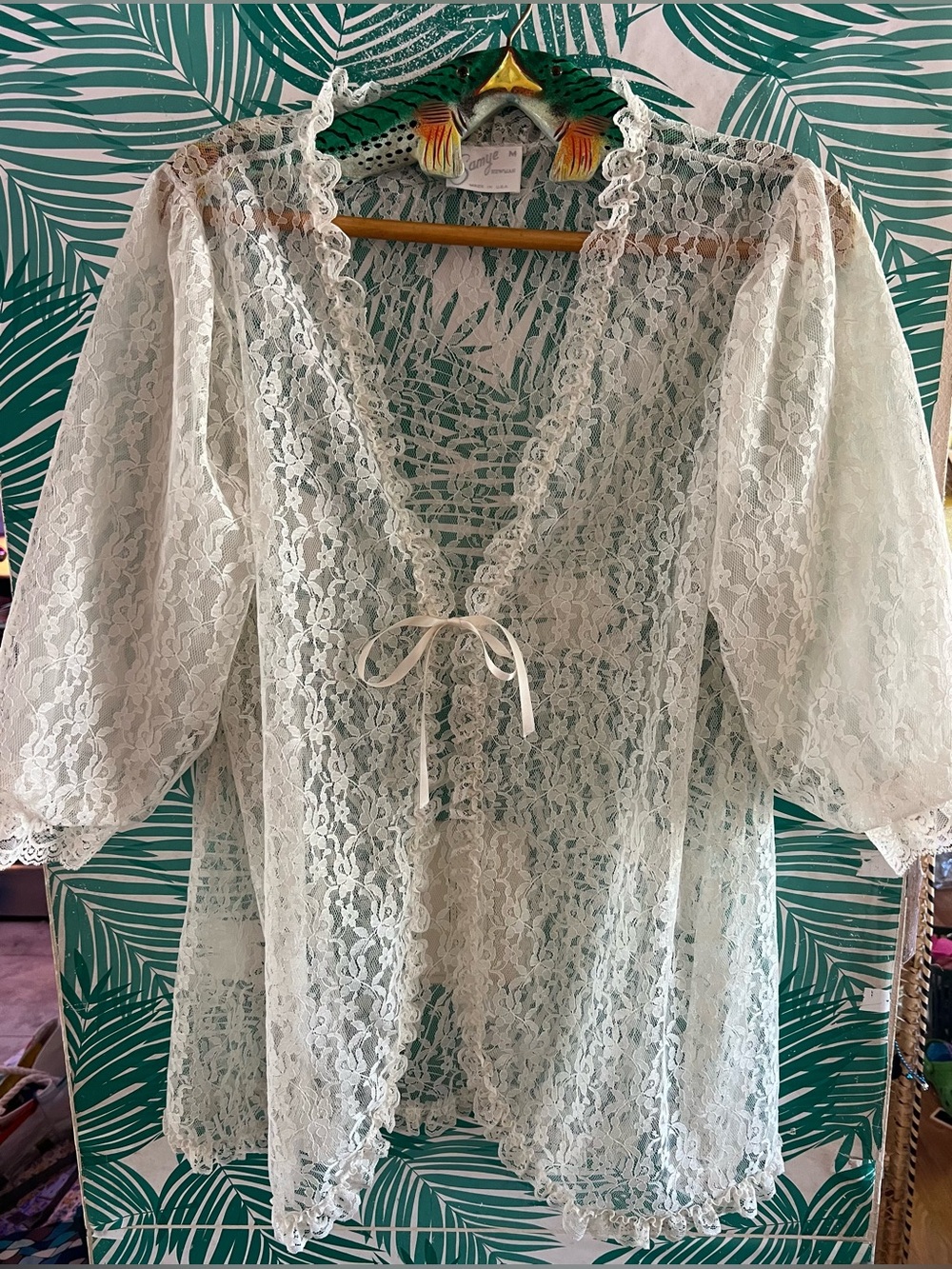 Salvage Vintage Sheer Lace Kimono peignoir Robe in White Sz M